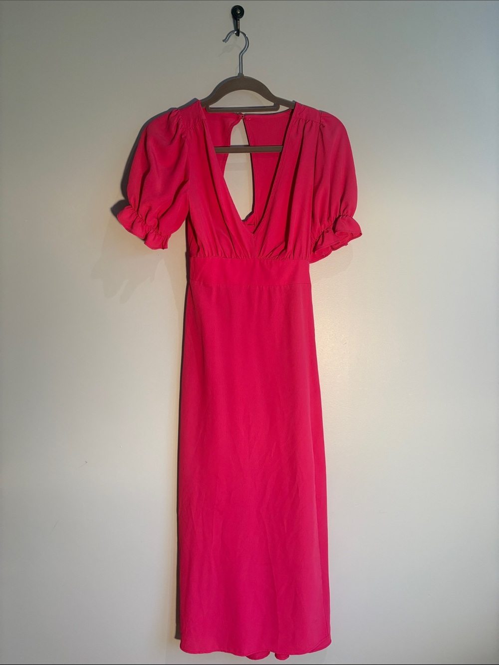 Women's Hot Pink V-Neck Puff-Sleeve Midi Dress